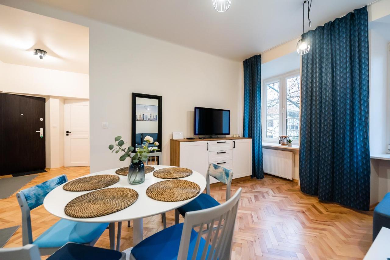 Old Town Eclectic Apartment For 6 People وارسو المظهر الخارجي الصورة