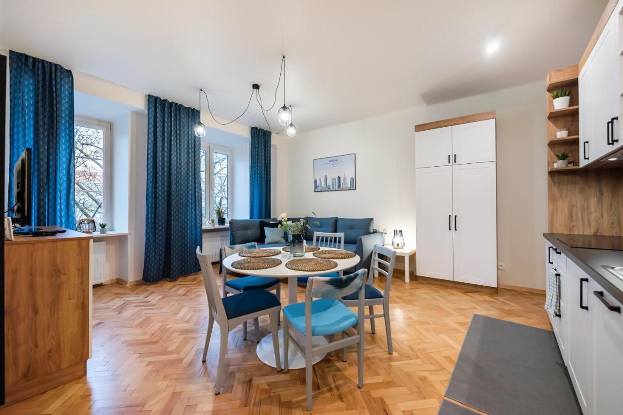 Old Town Eclectic Apartment For 6 People وارسو المظهر الخارجي الصورة
