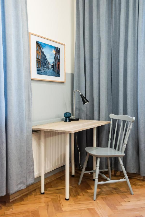Old Town Eclectic Apartment For 6 People وارسو المظهر الخارجي الصورة